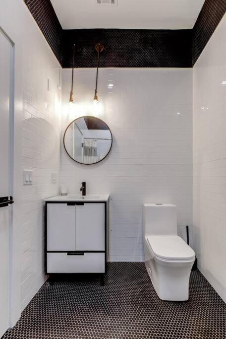 Luxury Designer Theme 2Br Apt Near Nyc / Thepath Newark Exterior foto