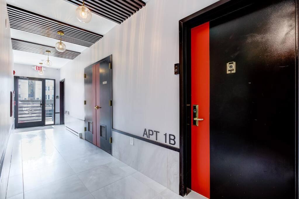 Luxury Designer Theme 2Br Apt Near Nyc / Thepath Newark Exterior foto